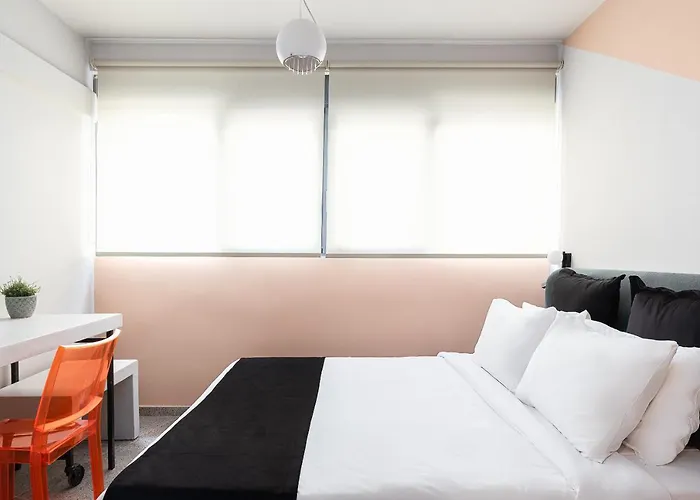 Acropolis Pop Art Apartment