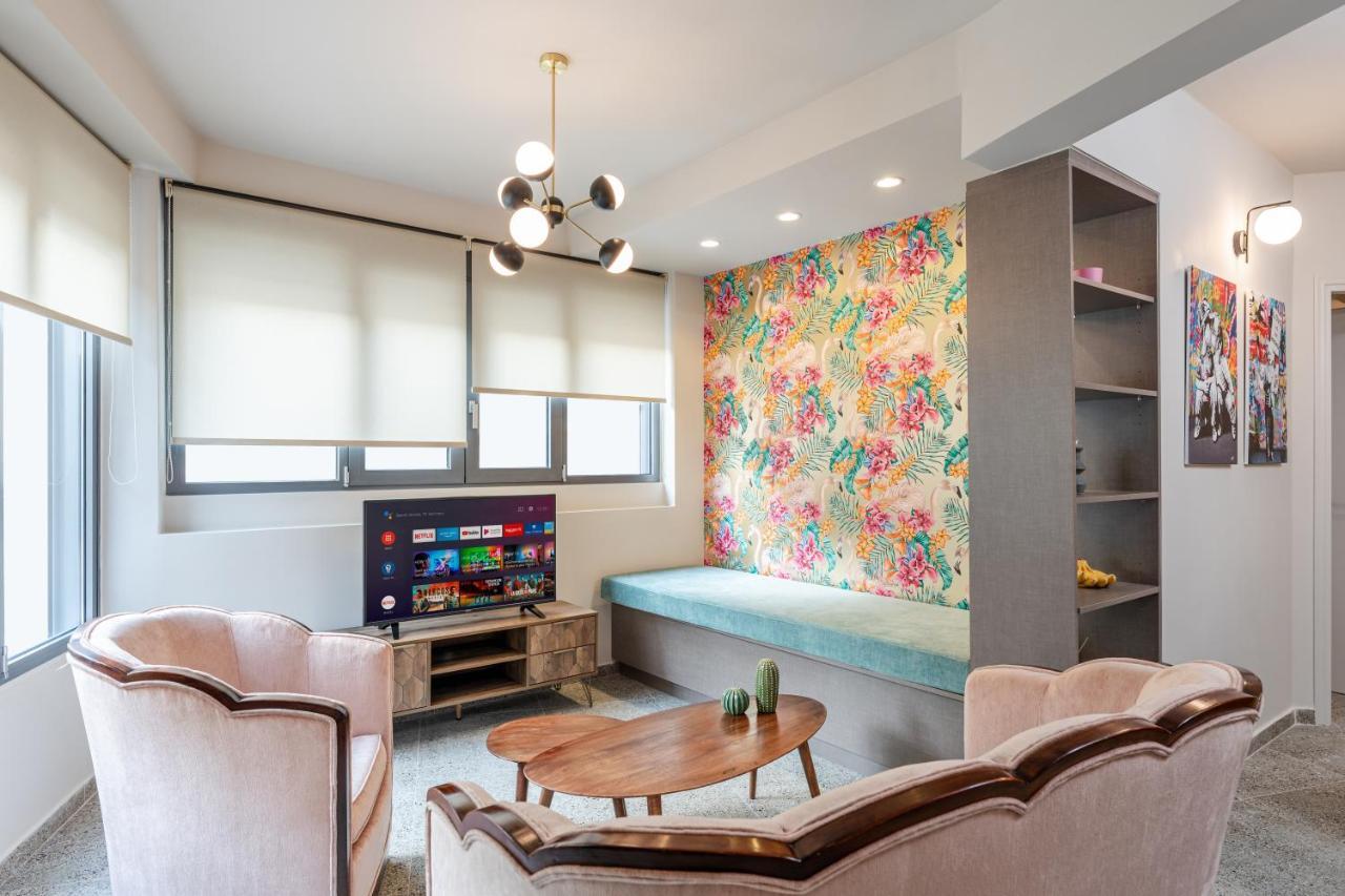 Apartment Acropolis Pop Art *